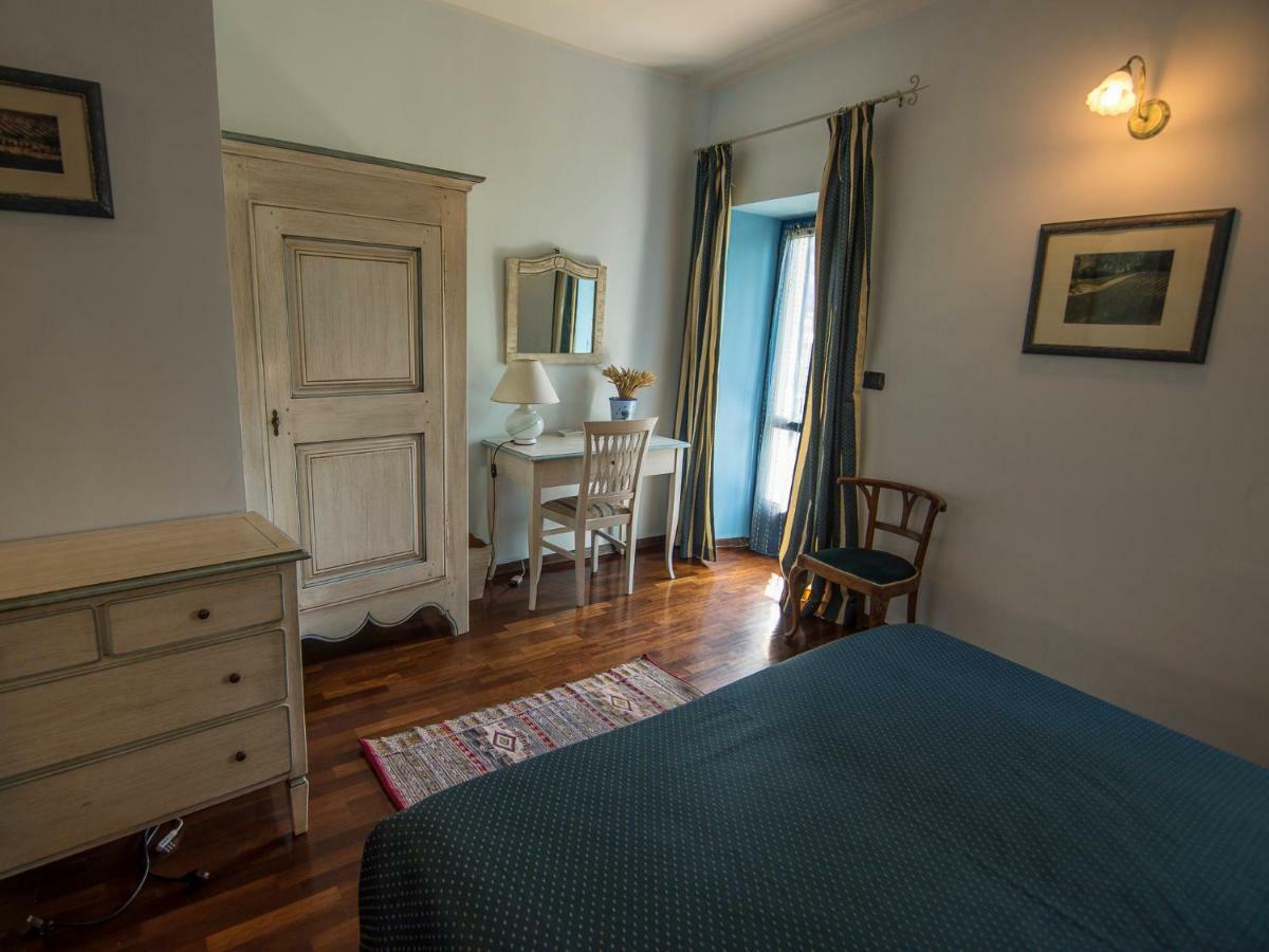 B&B Il Sole Delle Rive Sinio Eksteriør bilde